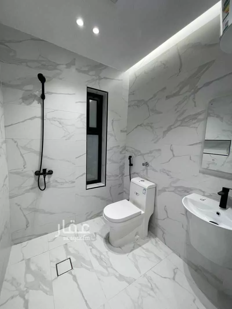 4 bedroom apartment in Tebah Subdivision, Eastern Province 8