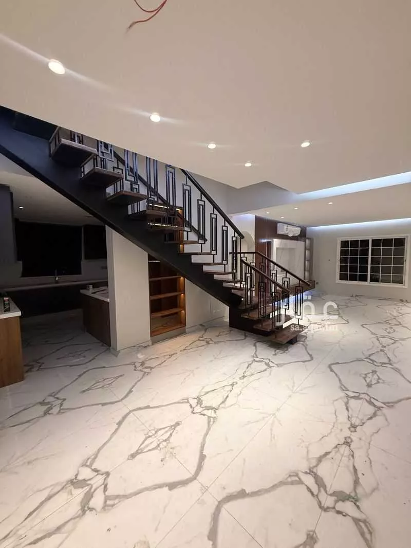 5 bedroom apartment in Al Qashlah, Eastern Province 6