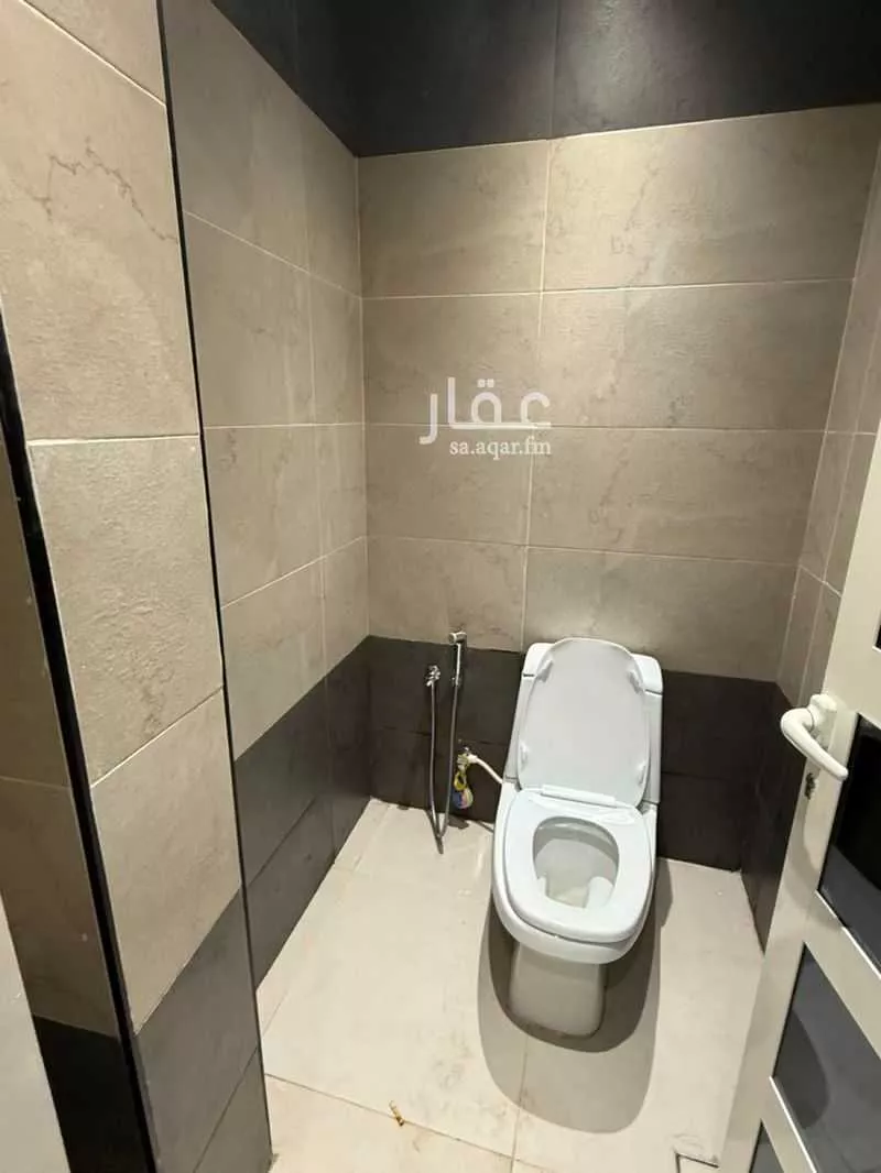 5 bedroom apartment in Al Qashlah, Eastern Province 7