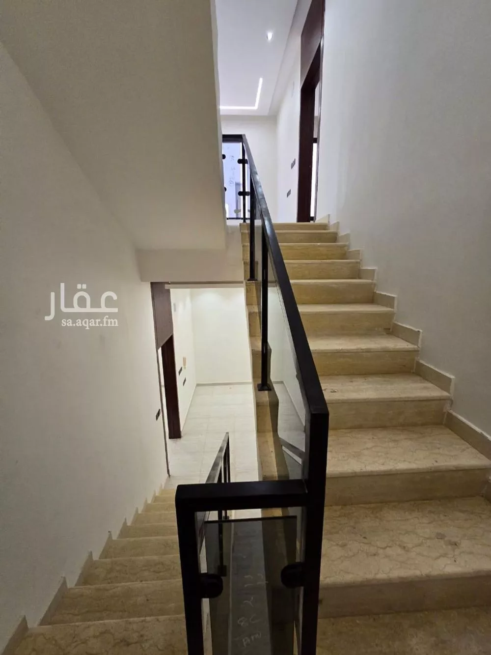5 bedroom villa in Tuwaiq 16