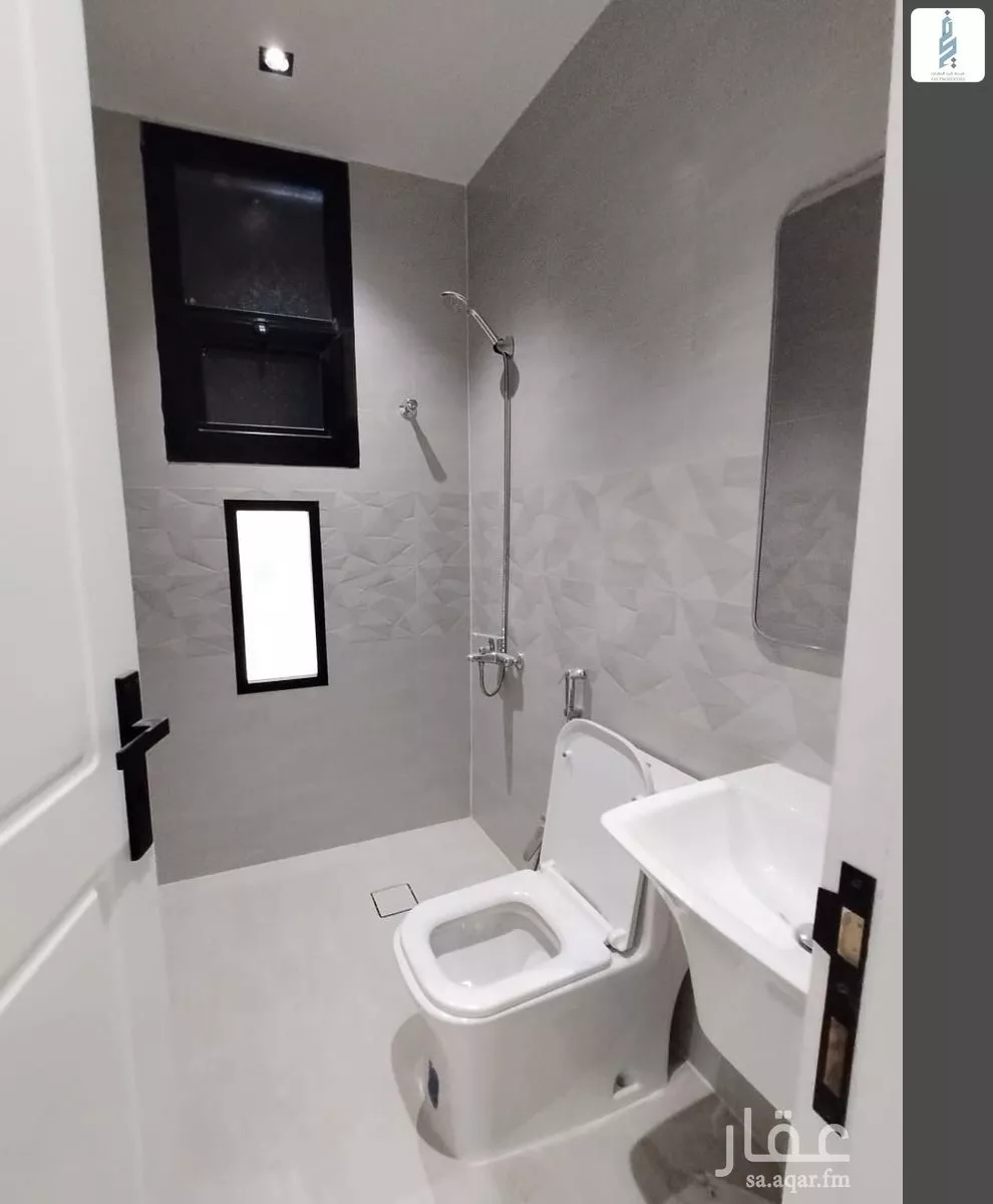 5 bedroom villa in Al Mahdiyyah 11