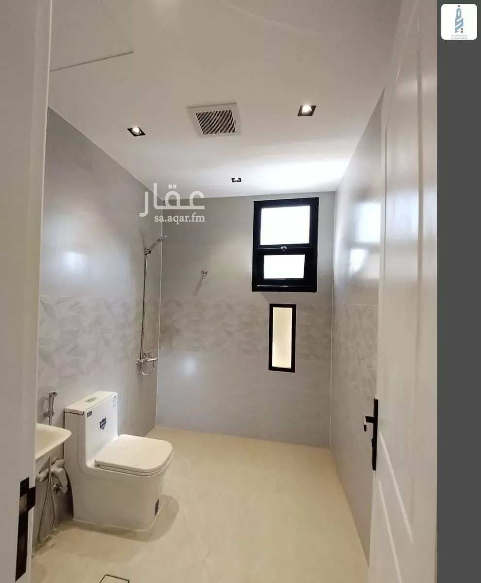 5 bedroom villa in Al Mahdiyyah 14