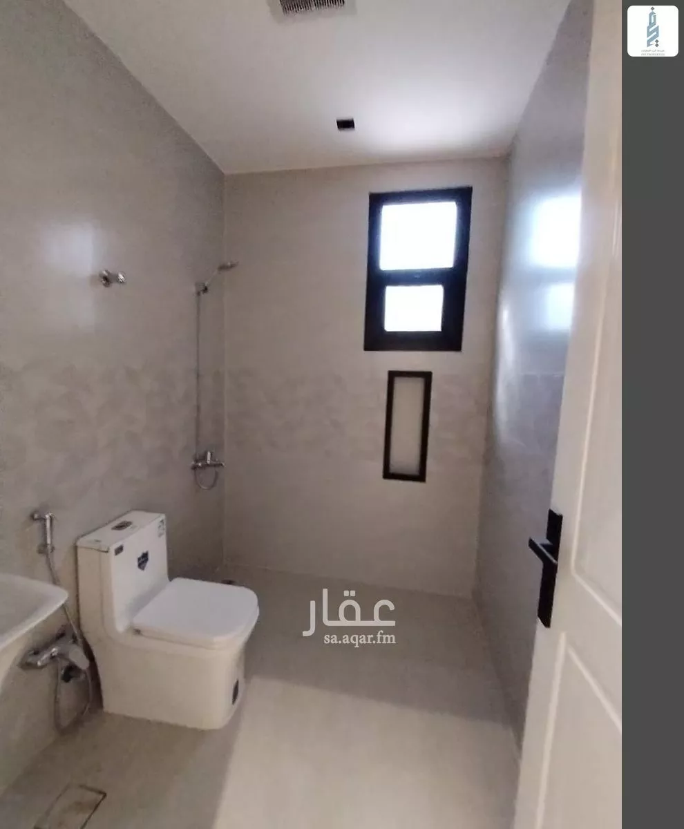 5 bedroom villa in Al Mahdiyyah 16