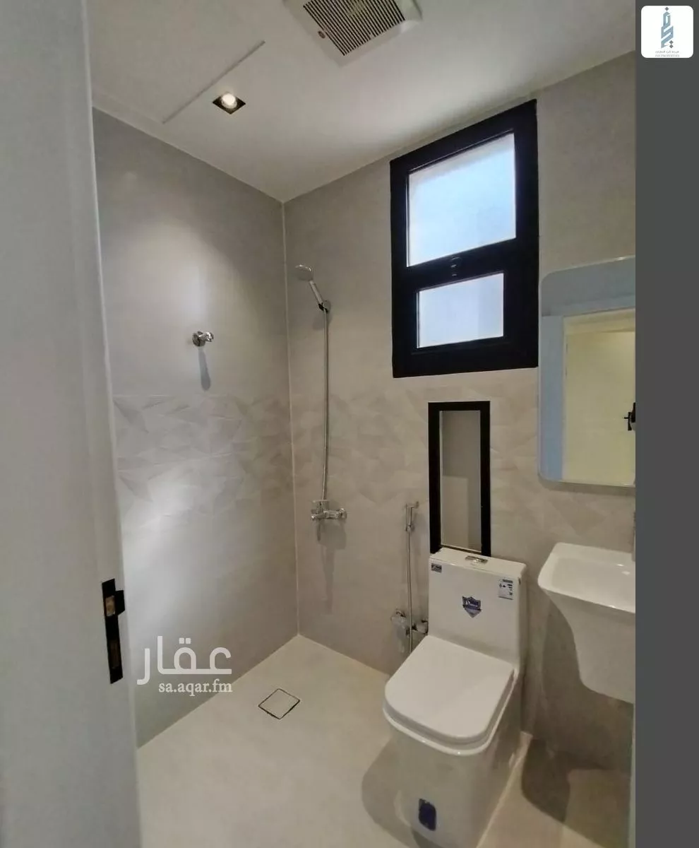 5 bedroom villa in Al Mahdiyyah 18
