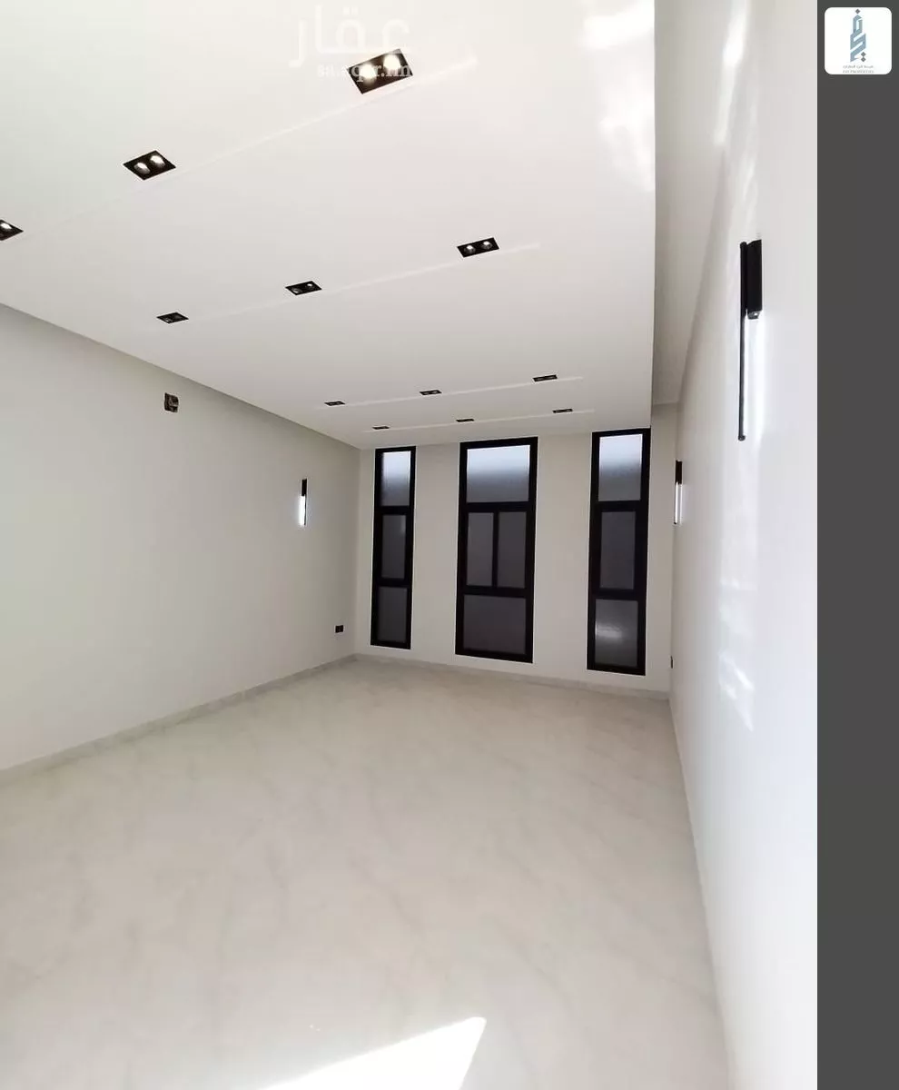 5 bedroom villa in Al Mahdiyyah 4