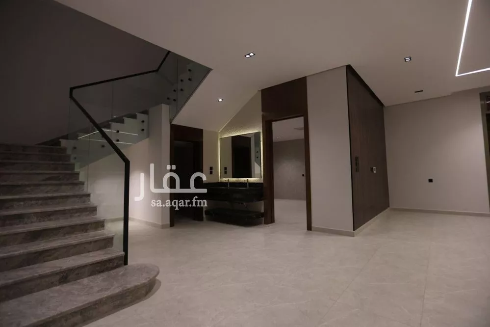 5 bedroom villa in Al Mahdiyyah 13