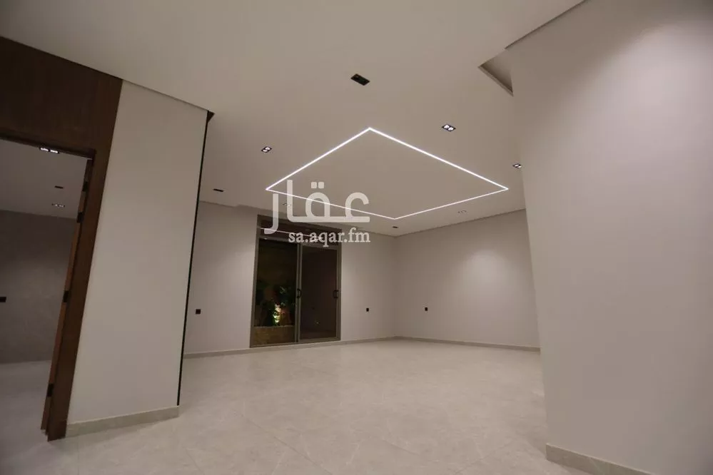 5 bedroom villa in Al Mahdiyyah 9