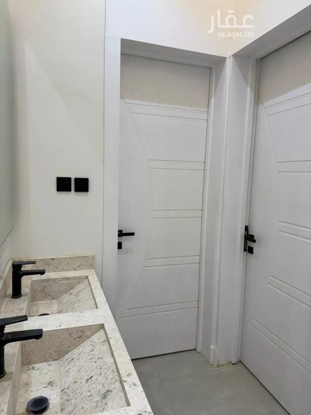 7 bedroom villa in Al Janadriyah 12