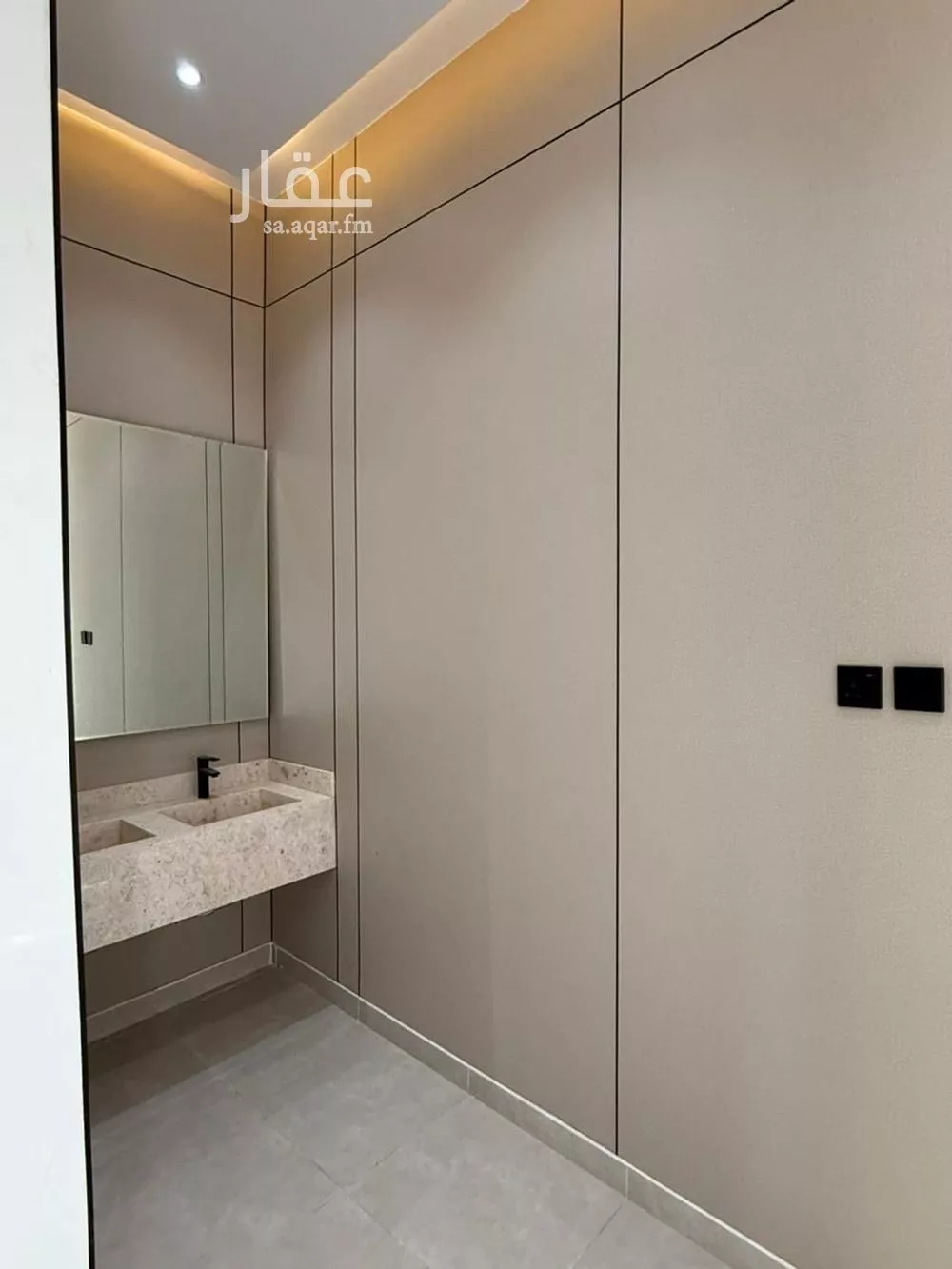7 bedroom villa in Al Janadriyah 5