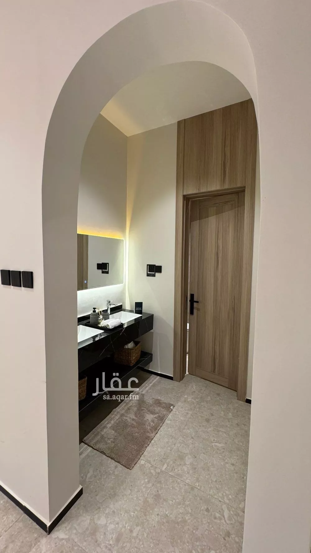 فيلا 5 غرف في طويق 12