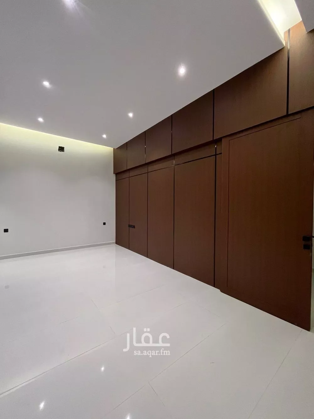 6 bedroom villa in Al Mahdiyyah 3