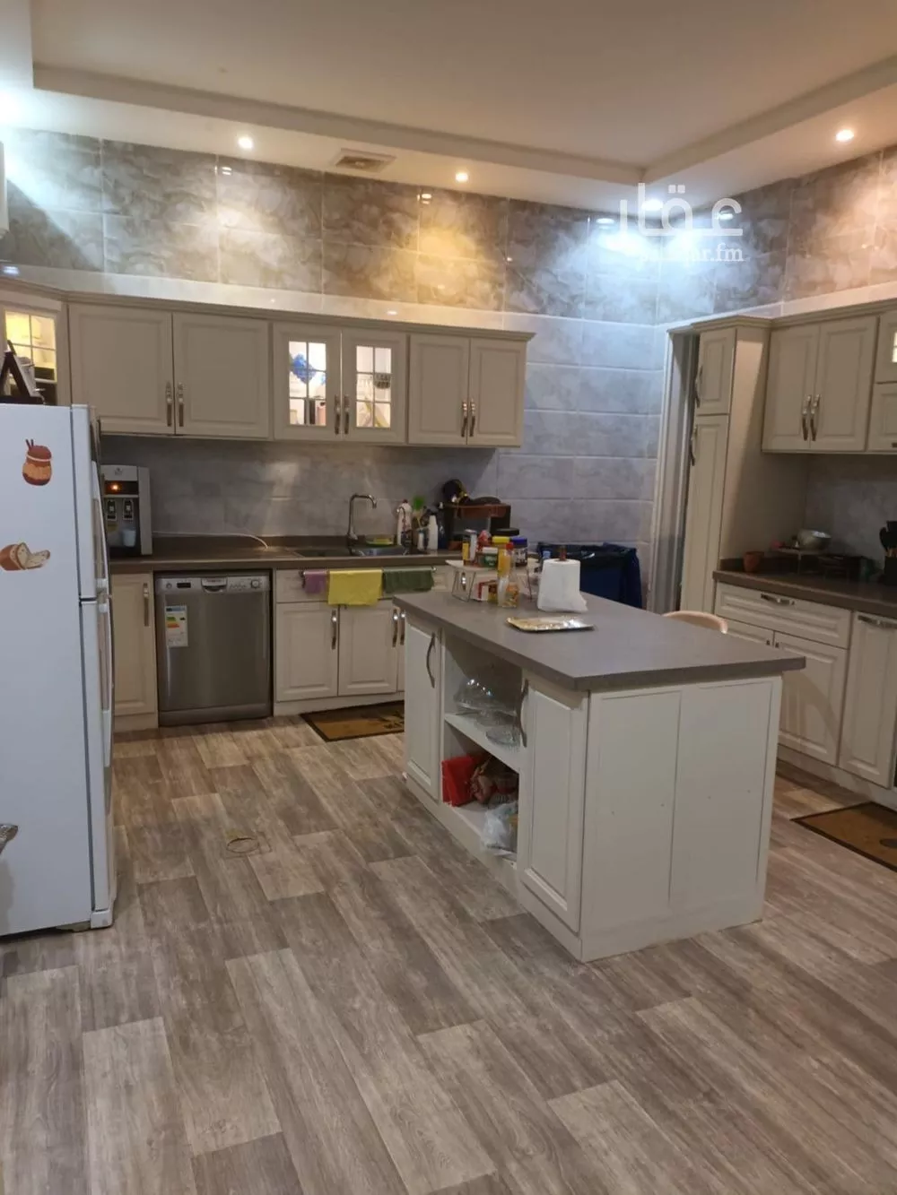 9 bedroom villa in Ash Sharq 11