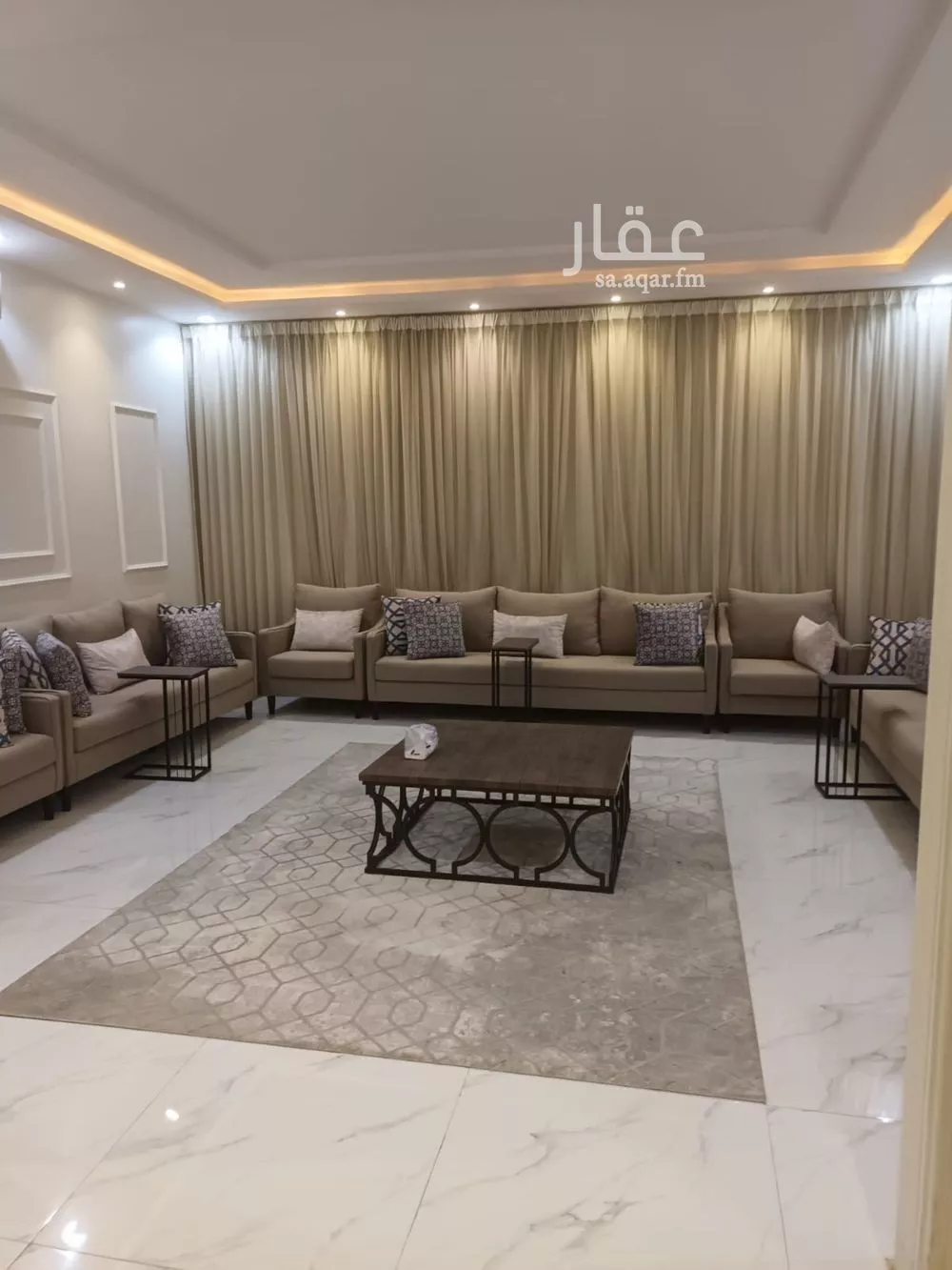 9 bedroom villa in Ash Sharq 3