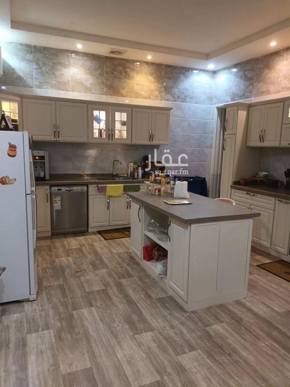 9 bedroom villa in Ash Sharq 8