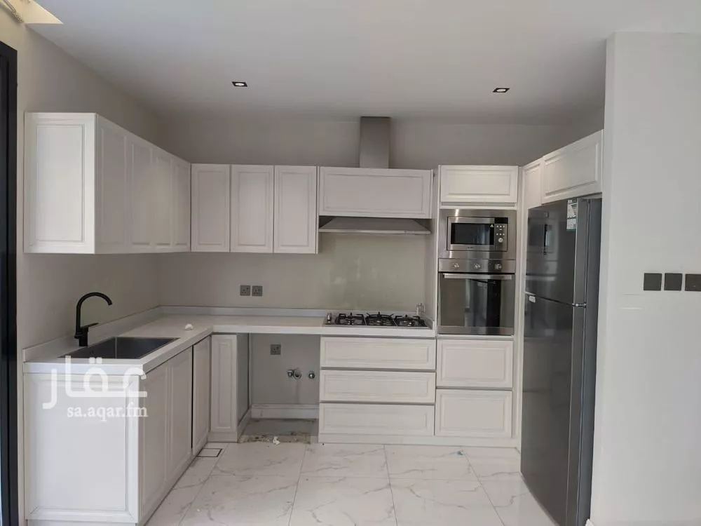12 bedroom villa in Jarir 12