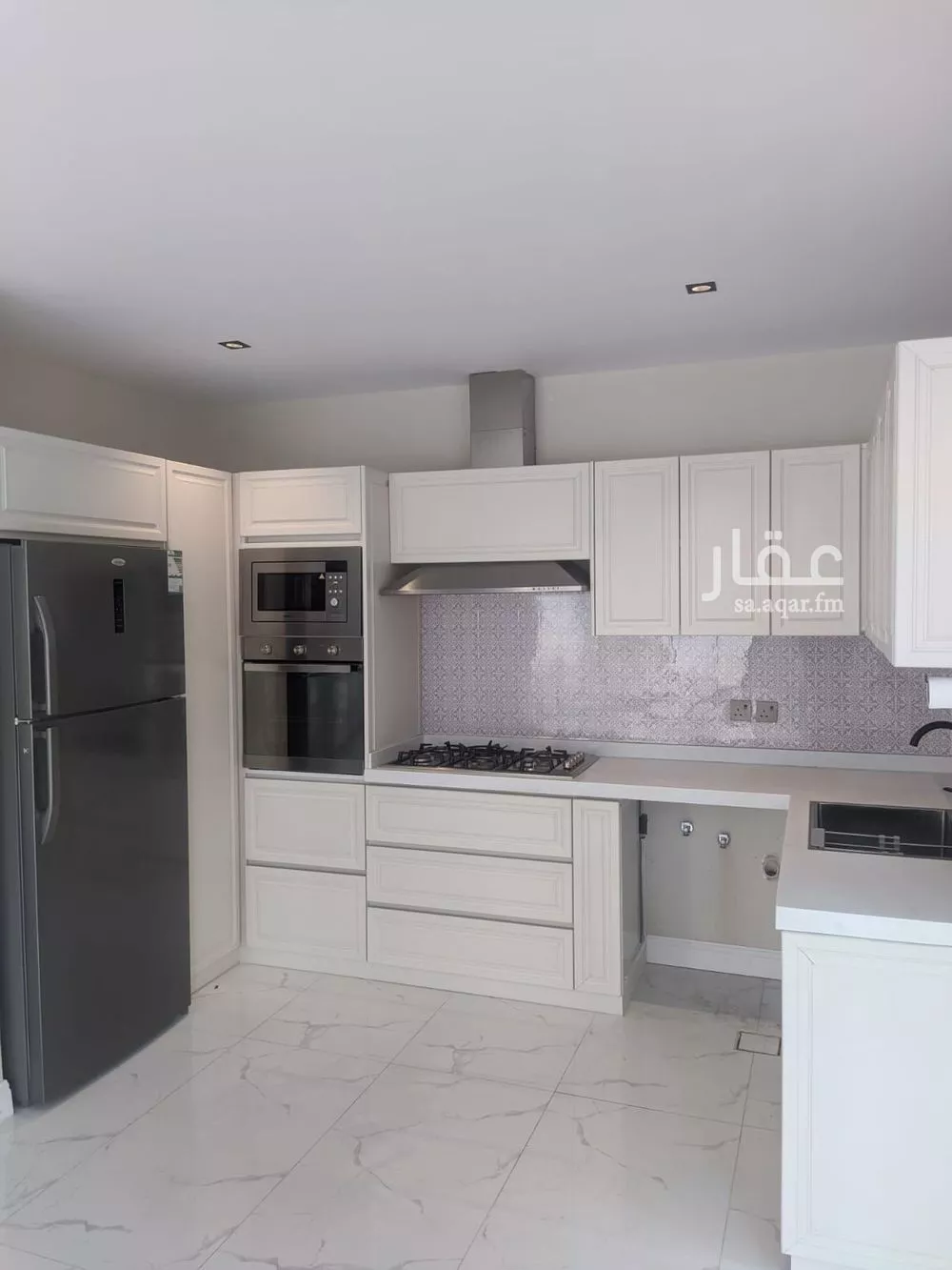 12 bedroom villa in Jarir 13
