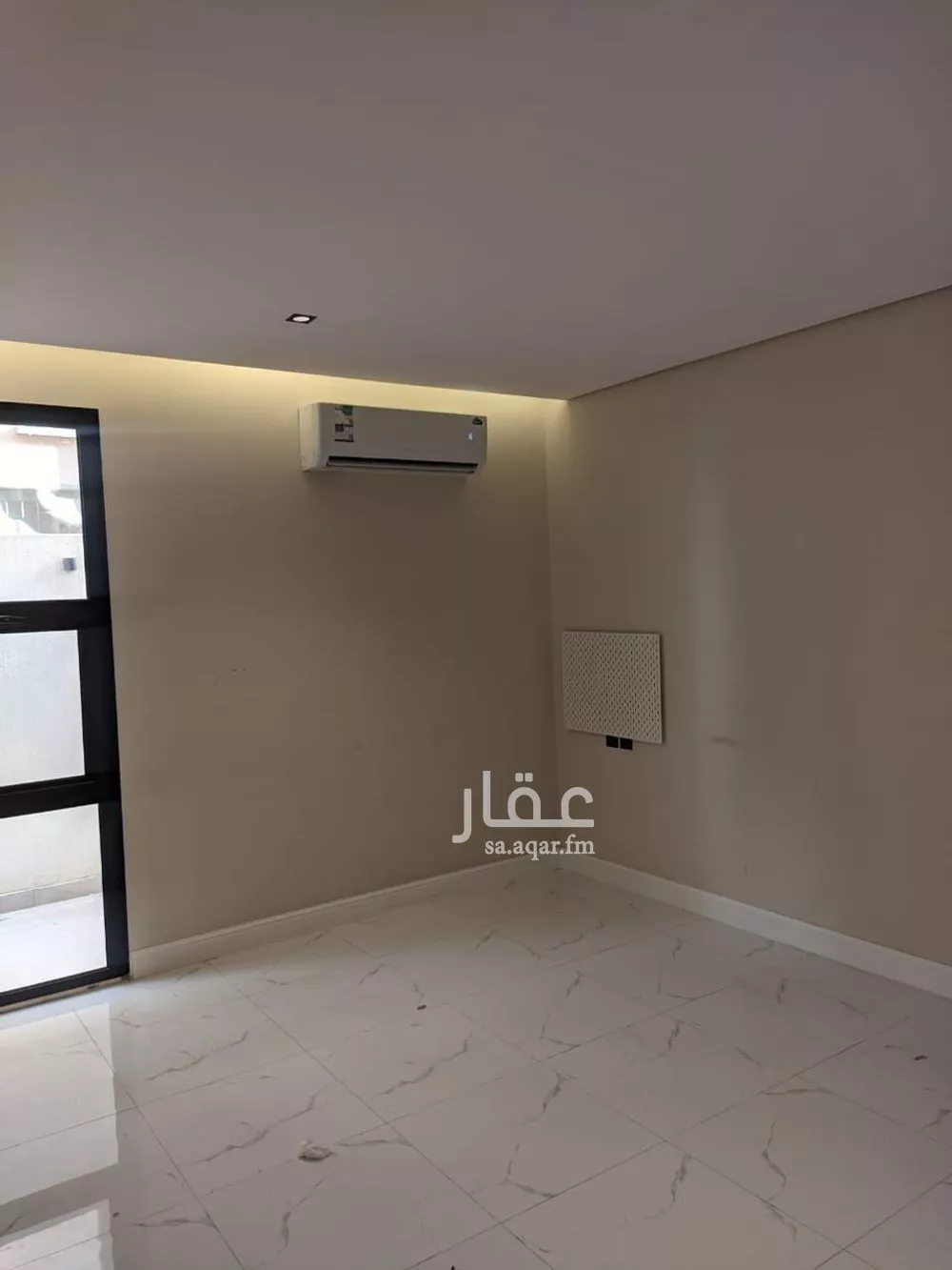 12 bedroom villa in Jarir 5