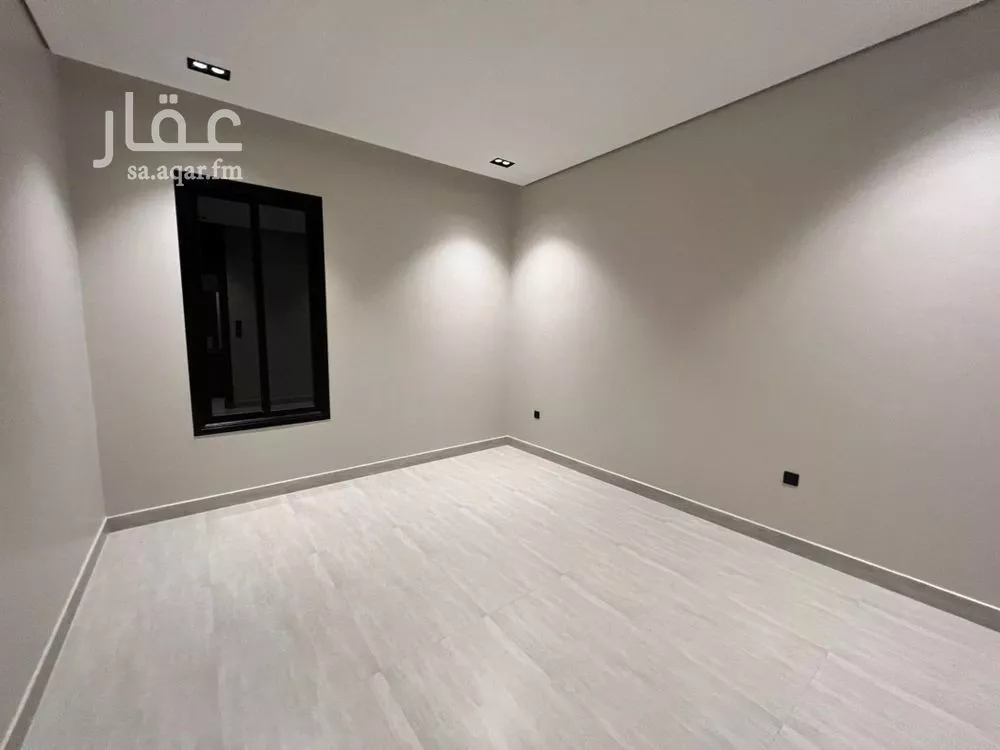 فيلا 5 غرف في الرمال 13