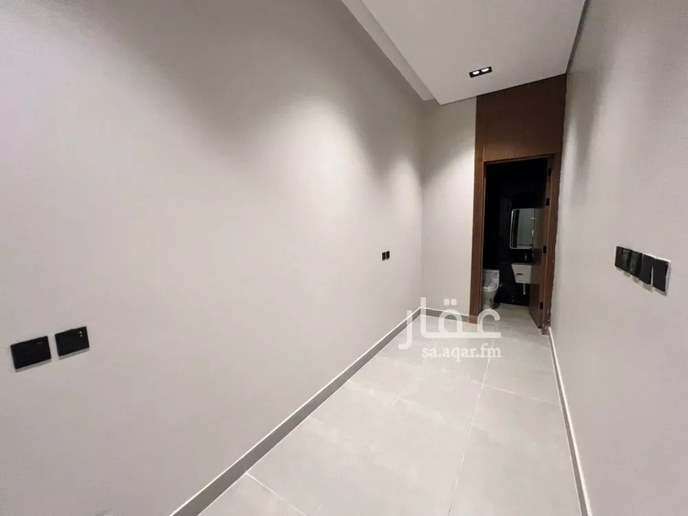 فيلا 5 غرف في الرمال 8