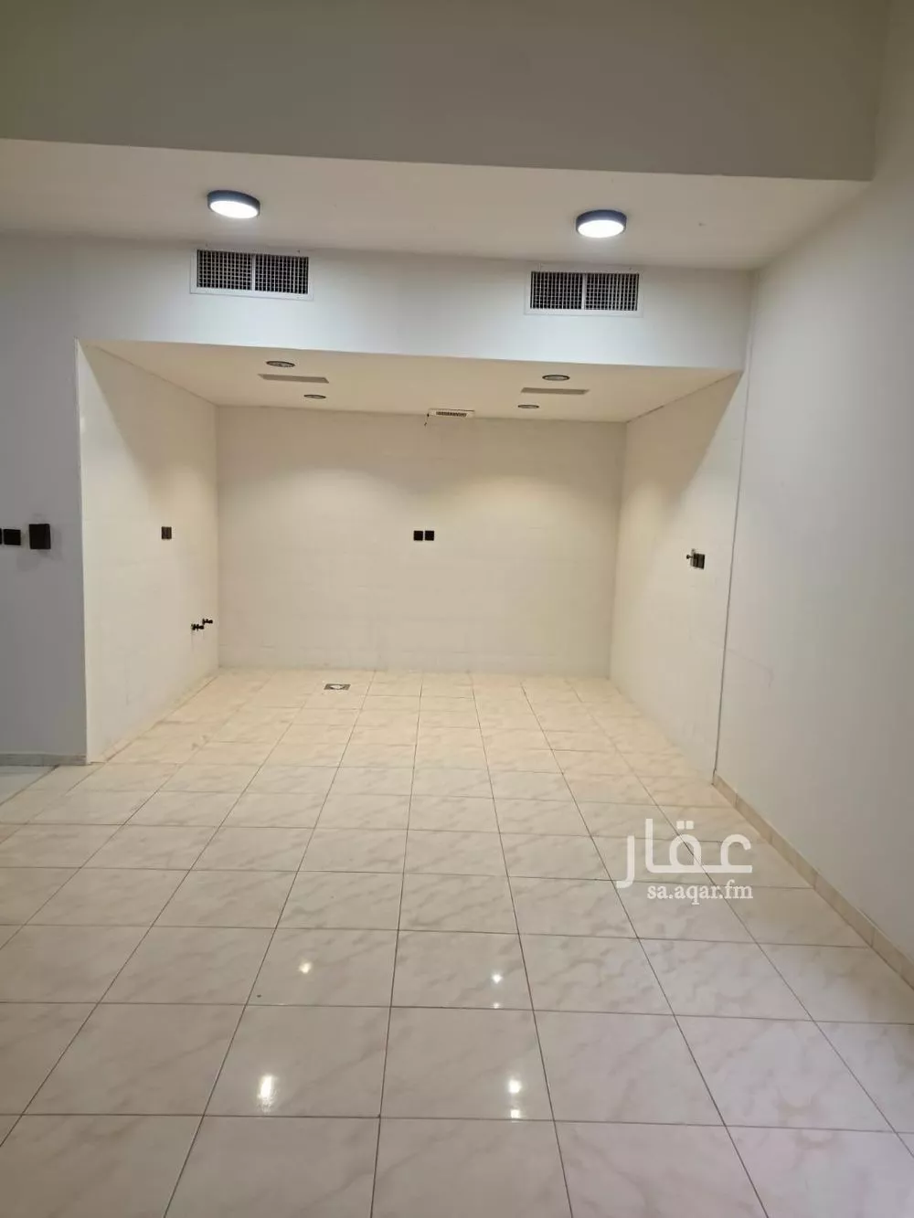 7 bedroom villa in Jarir 16