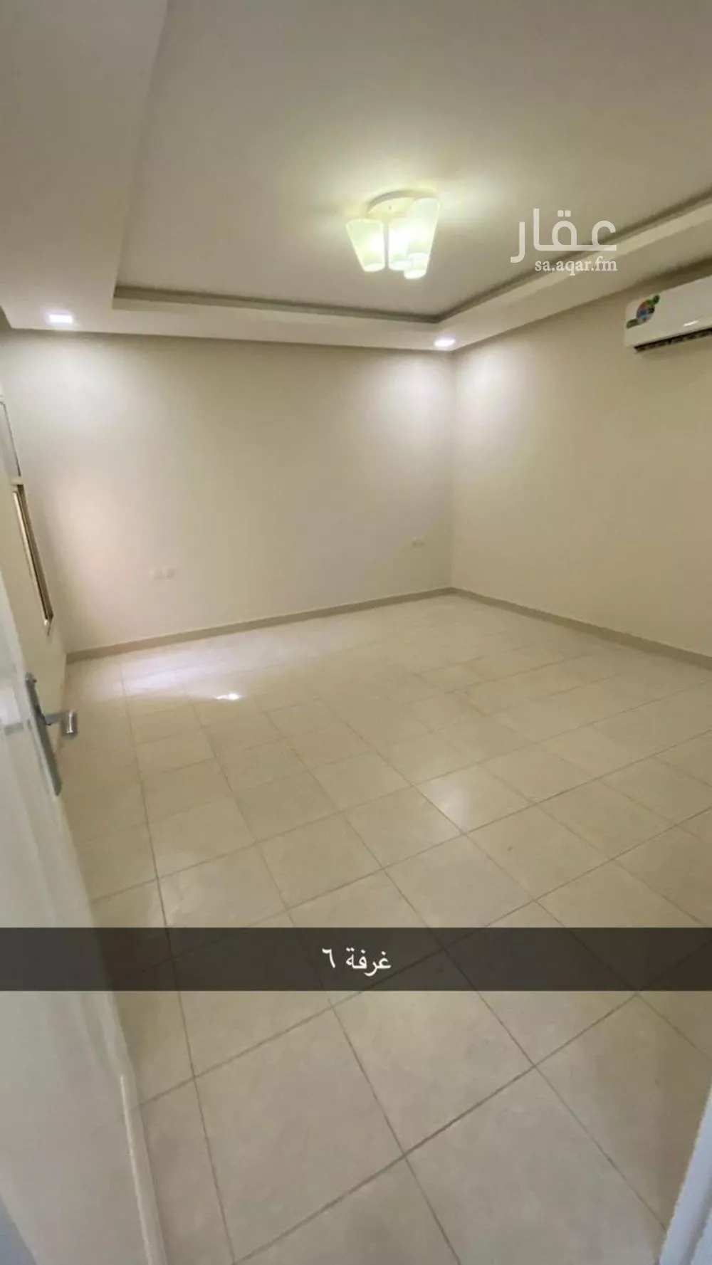 فيلا 4 غرف في العارض 5