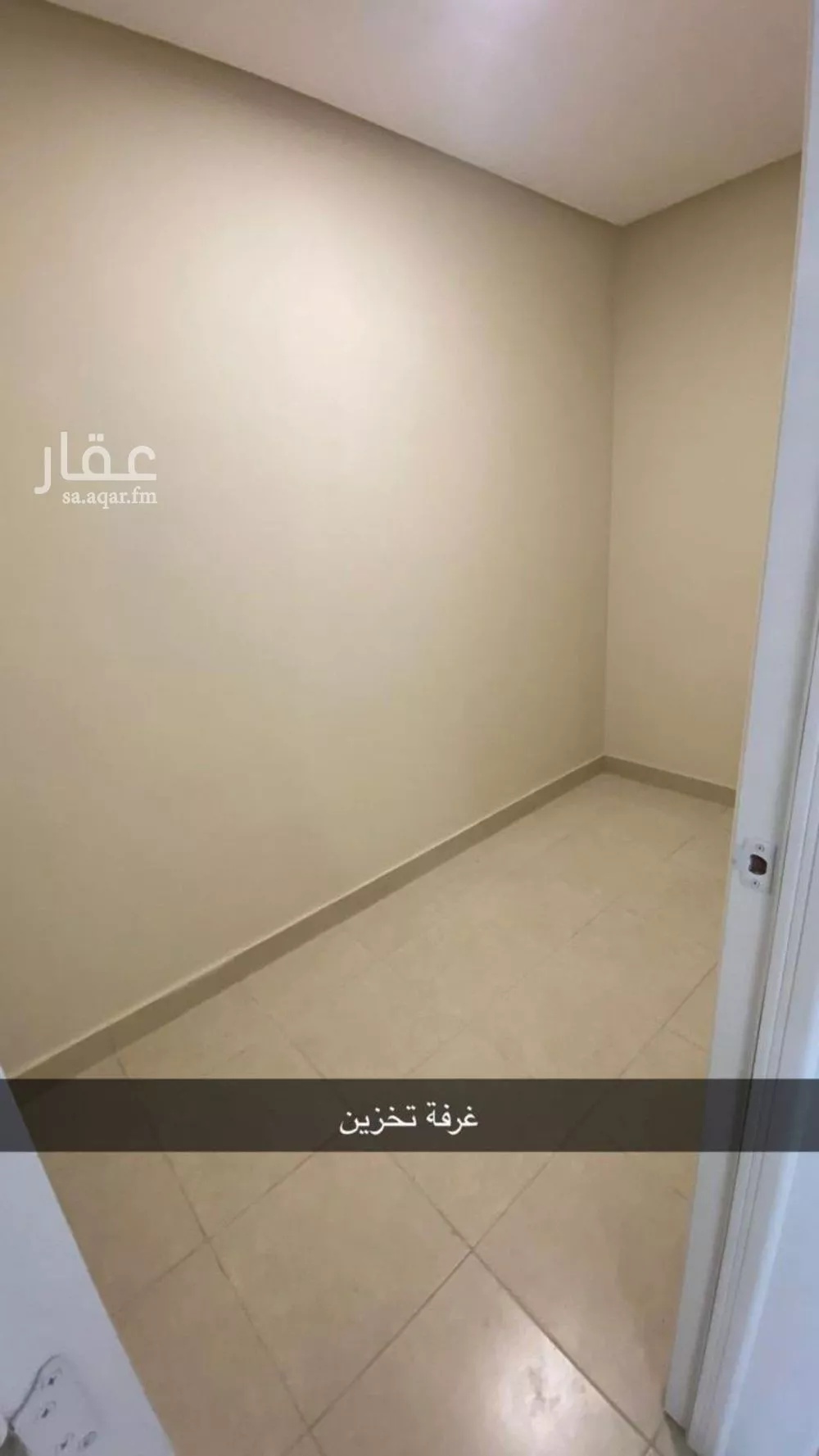 فيلا 4 غرف في العارض 6