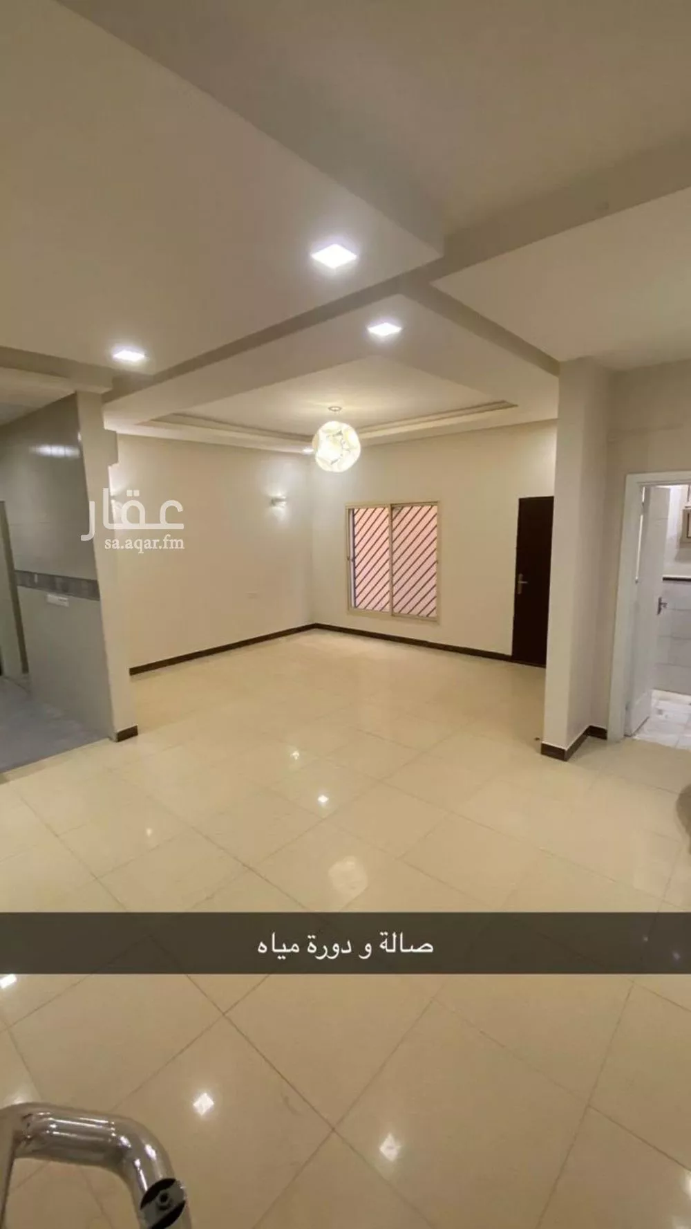 فيلا 4 غرف في العارض 8