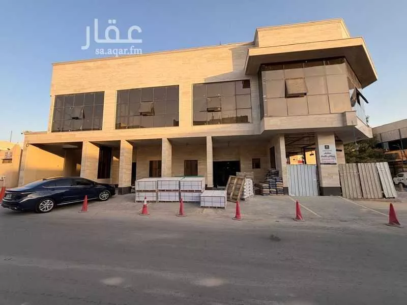 shop in Al Malaz, Riyadh 3
