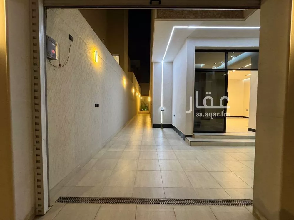 5 bedroom villa in Al Rimal 2