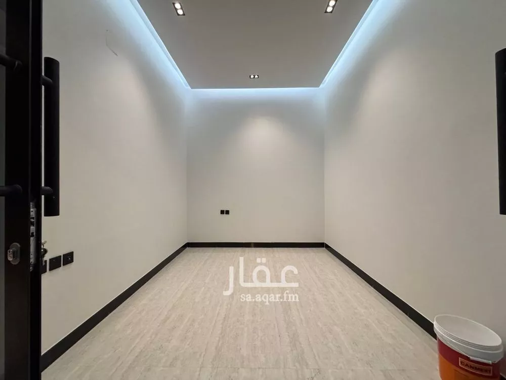 5 bedroom villa in Al Rimal 5