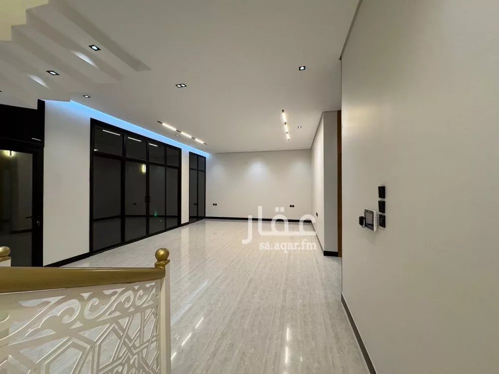 5 bedroom villa in Al Rimal 7