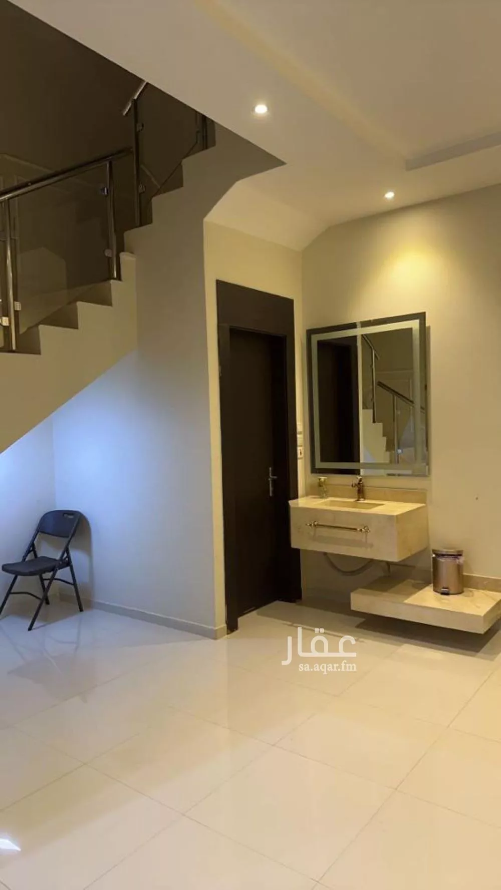 شقة 7 غرف في العارض 6