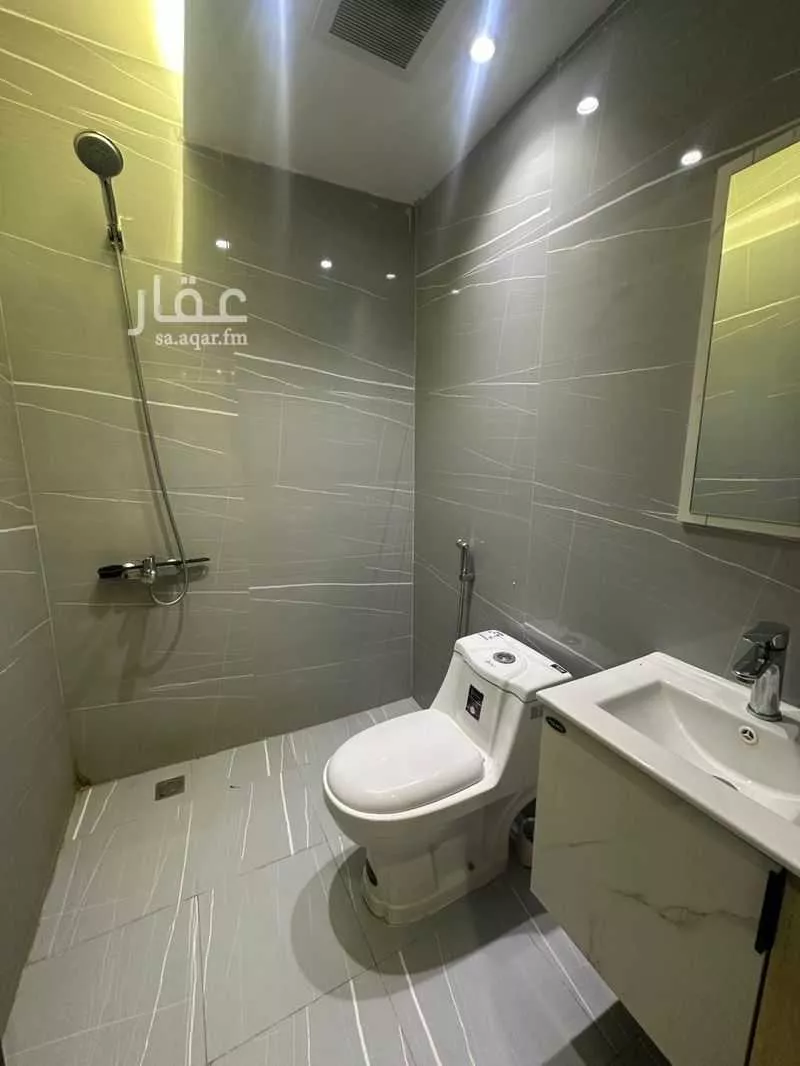 1 bedroom apartment in Al Falah 4