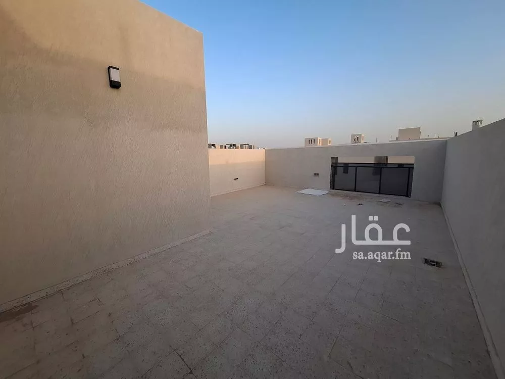 فيلا 5 غرف في الرمال 21