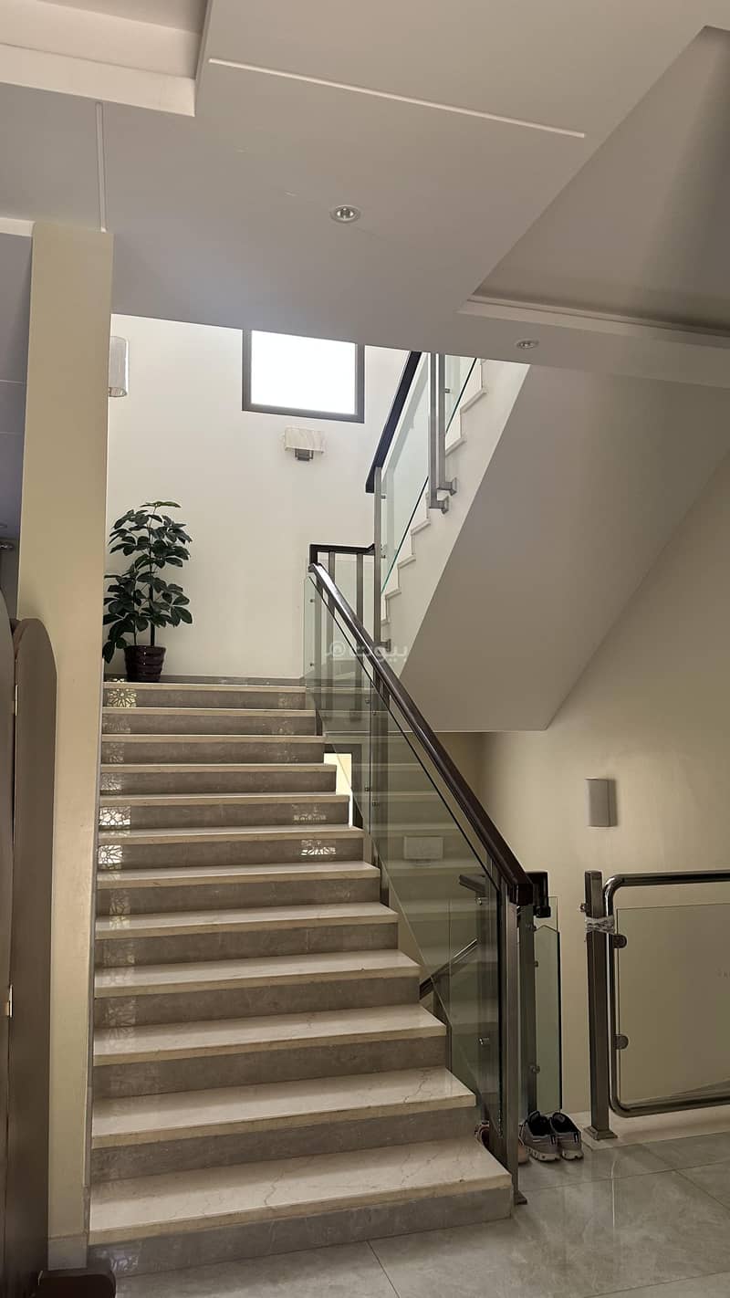 7 bedroom villa in Qurtubah, Riyadh 19