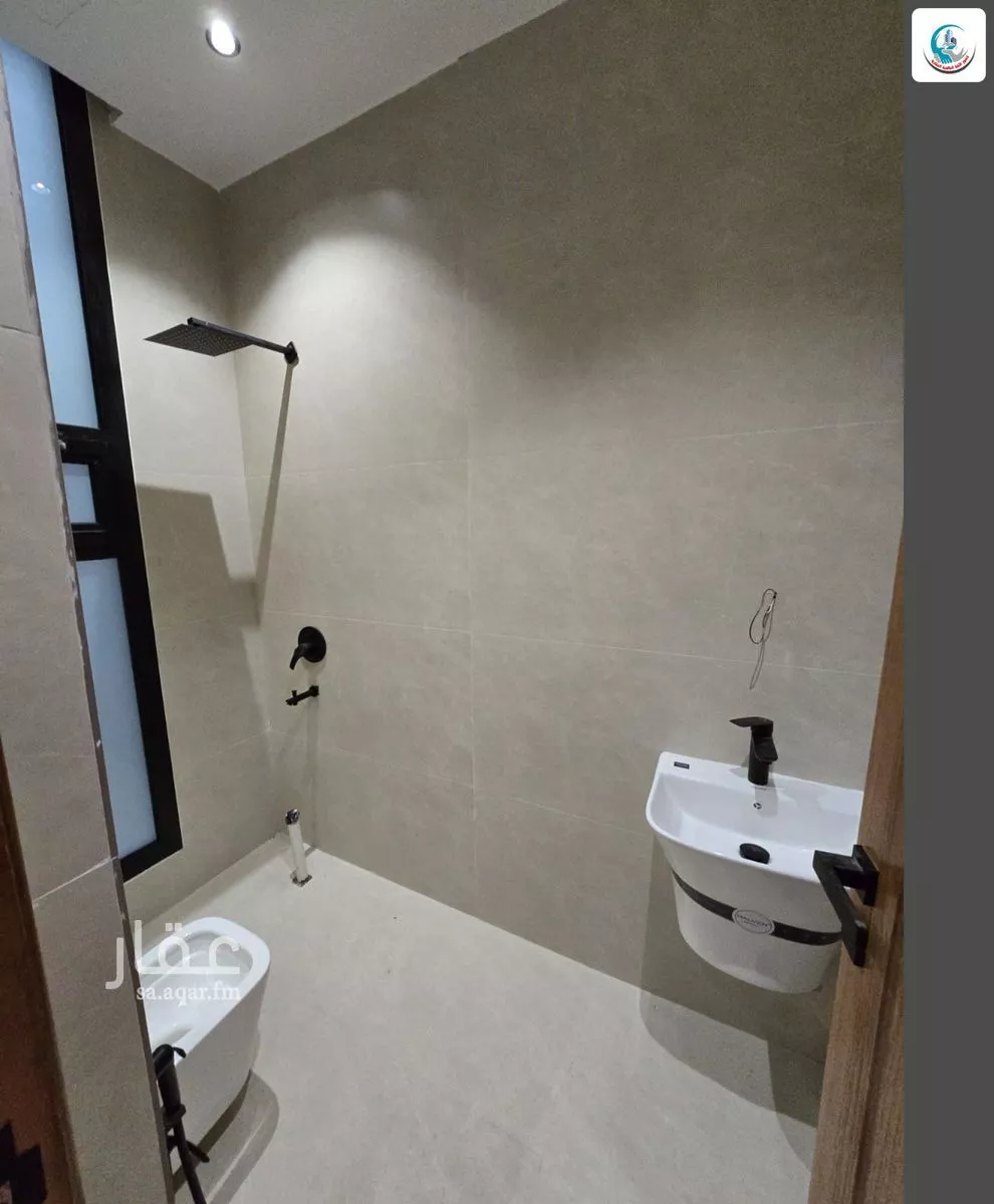 8 bedroom villa in Al Mahdiyyah 8