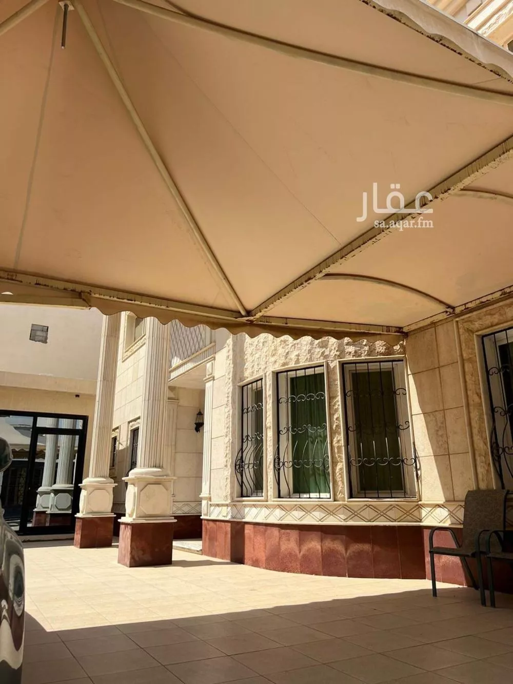 فيلا 7 غرف في عرقة 8