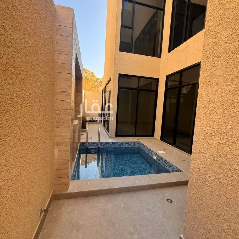 4 bedroom villa in Al Narjis 13
