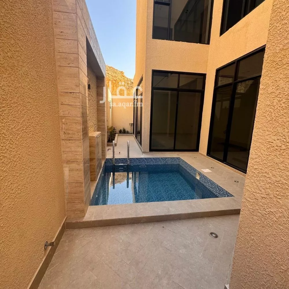 4 bedroom villa in Al Narjis 17