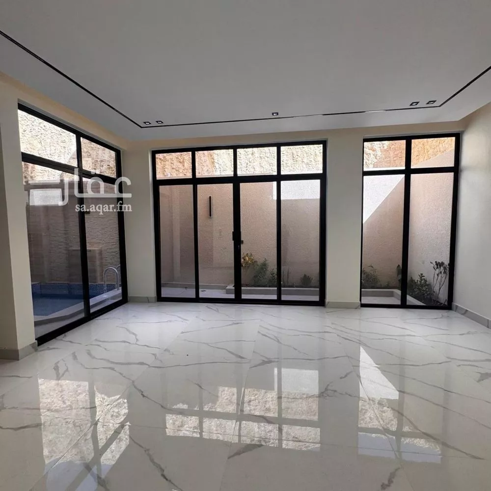 4 bedroom villa in Al Narjis 19