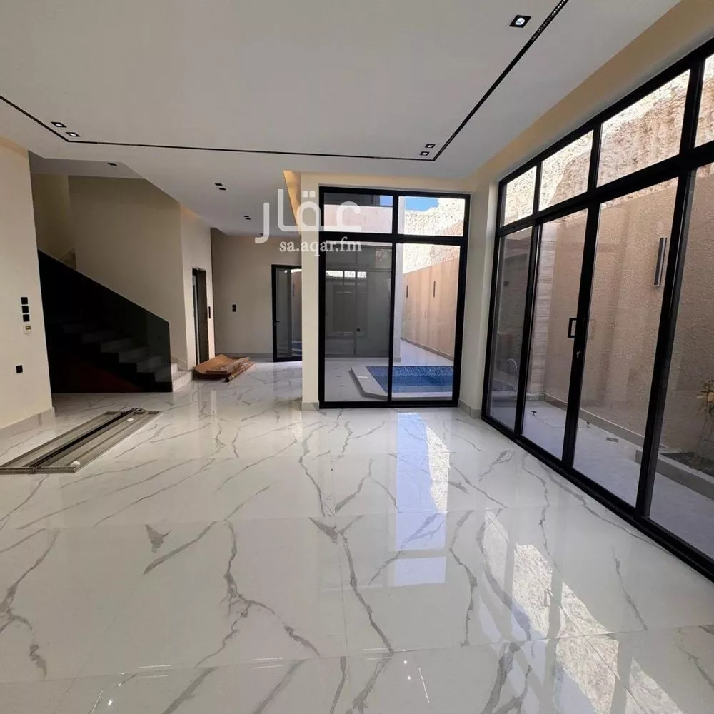 4 bedroom villa in Al Narjis 20
