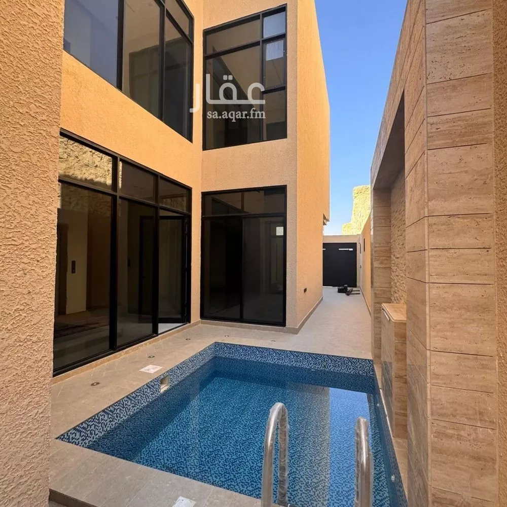 4 bedroom villa in Al Narjis 25