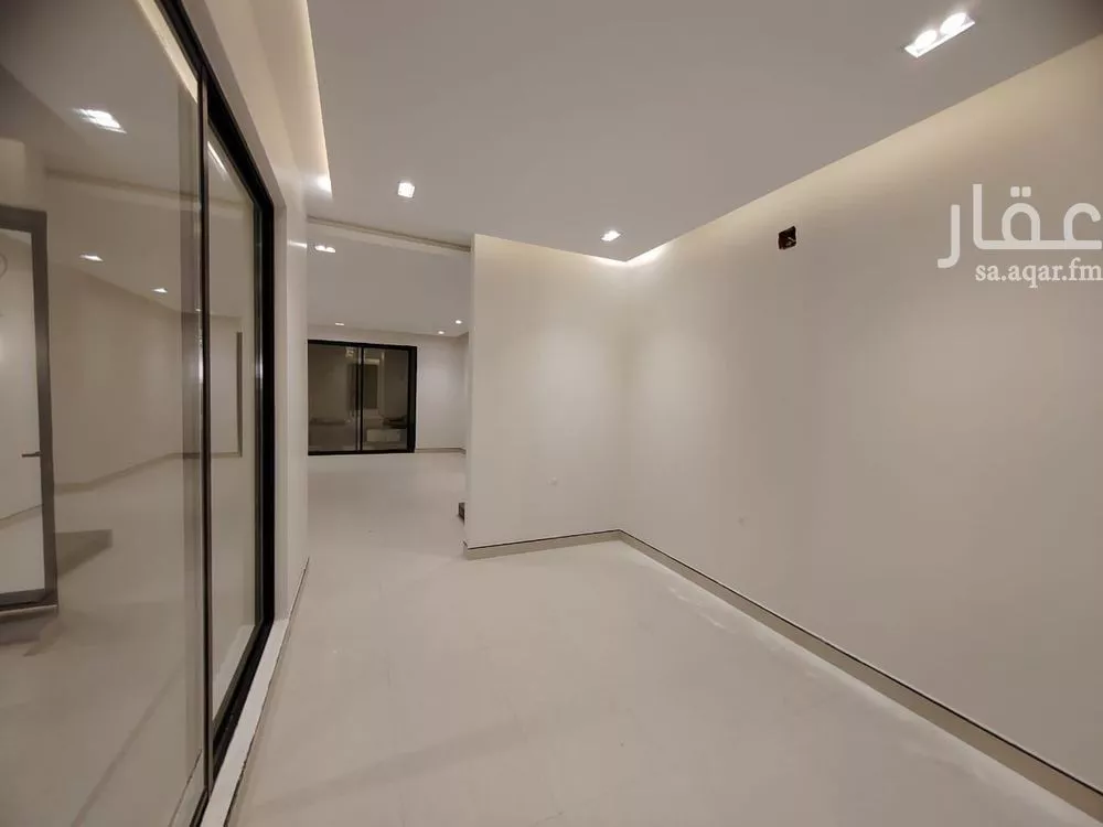 5 bedroom villa in Al Rimal 7