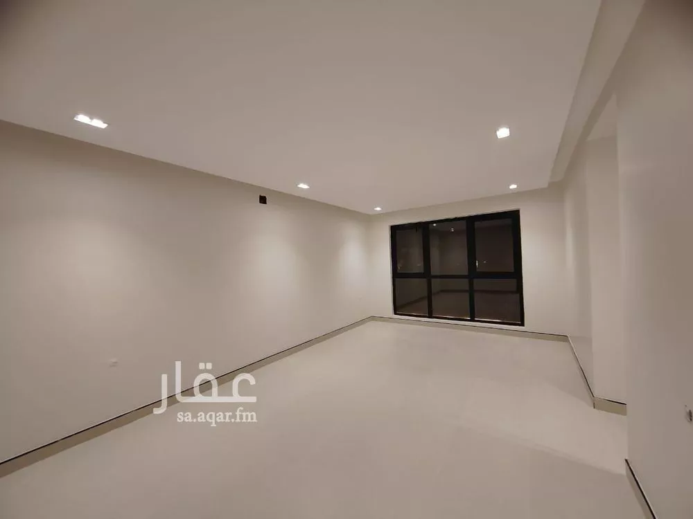 5 bedroom villa in Al Rimal 10