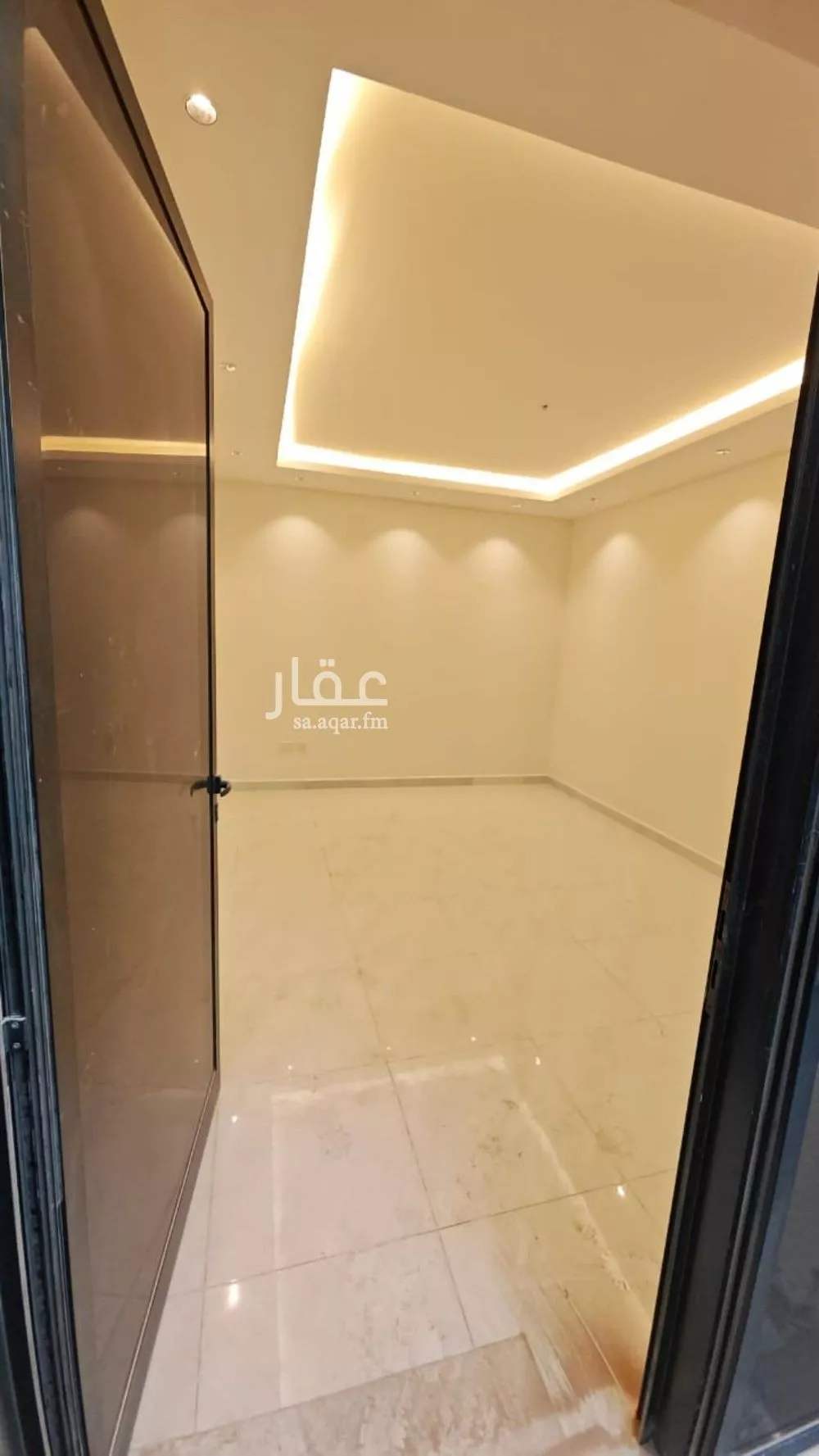 فيلا 8 غرف في عريض 15