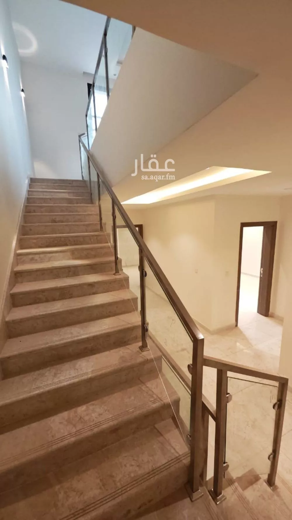 فيلا 8 غرف في عريض 26