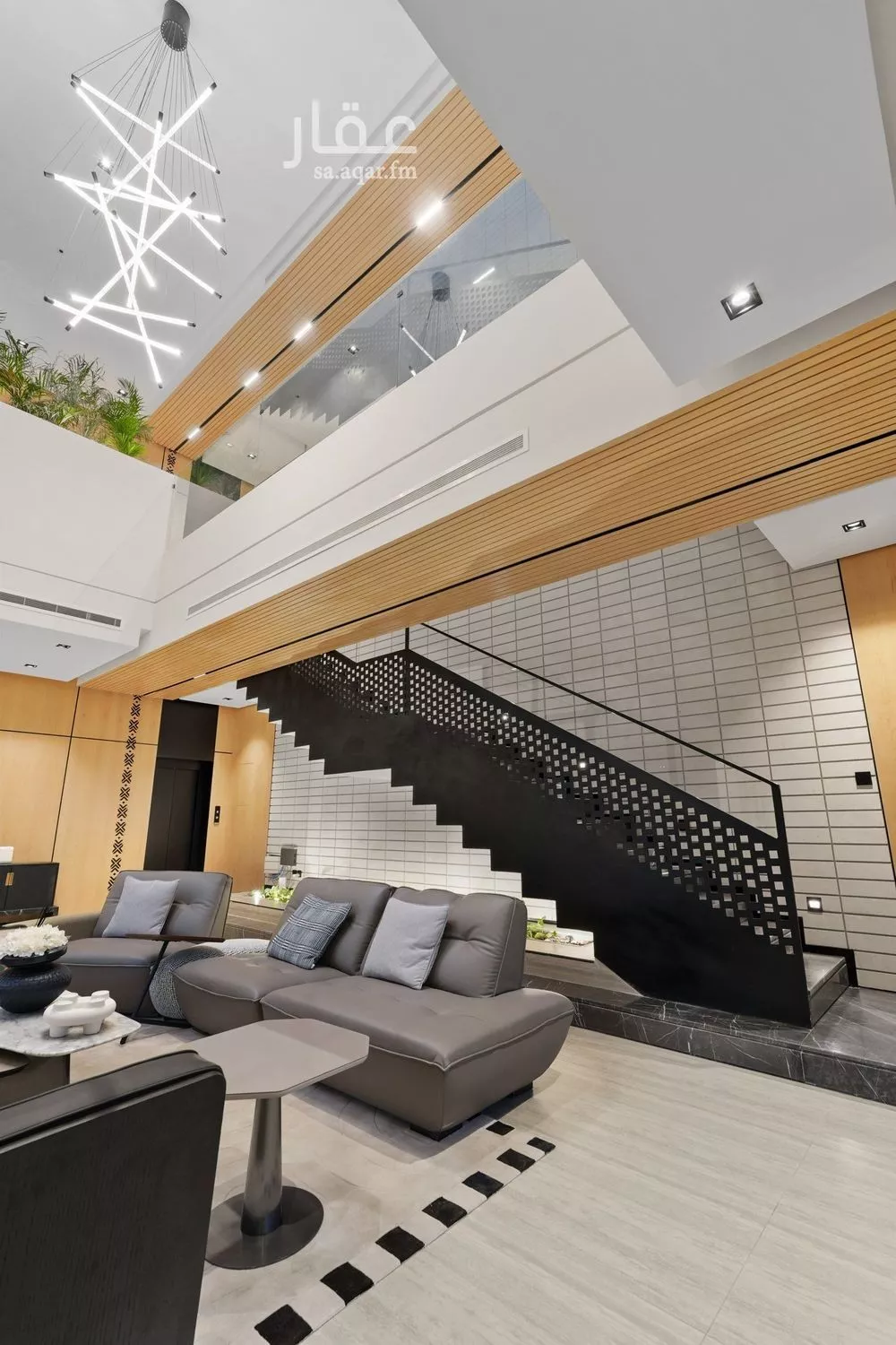 5 bedroom villa in Al Narjis 12