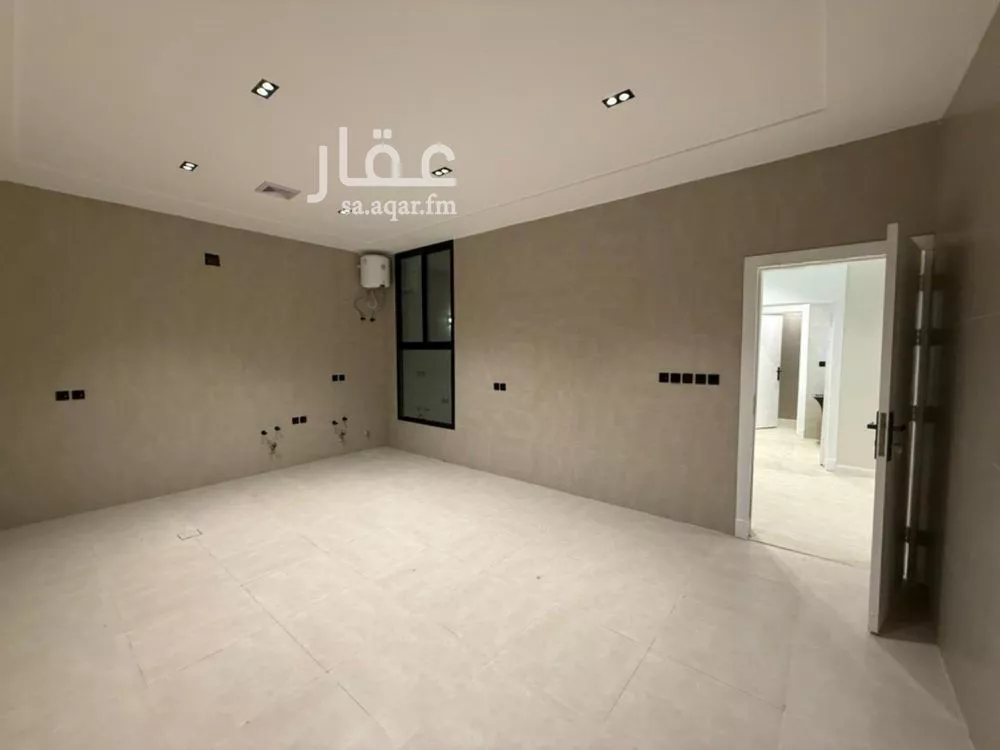 6 bedroom villa in Dhahrat Laban 13