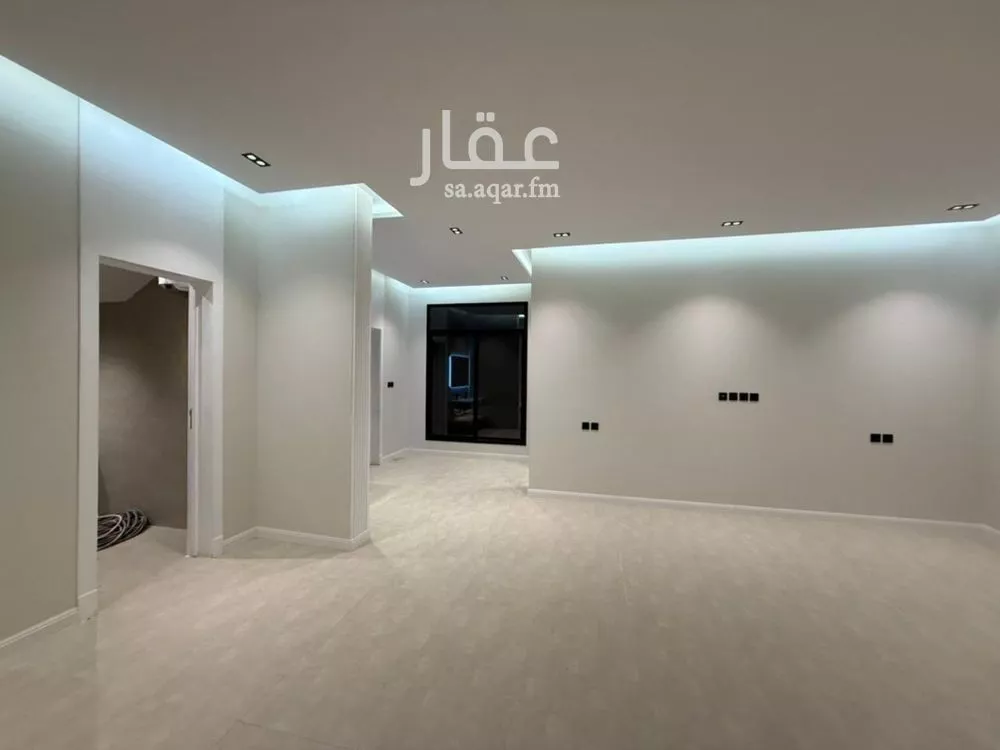 6 bedroom villa in Dhahrat Laban 19