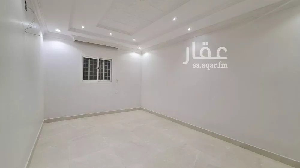 7 bedroom villa in Al Zahrah 2